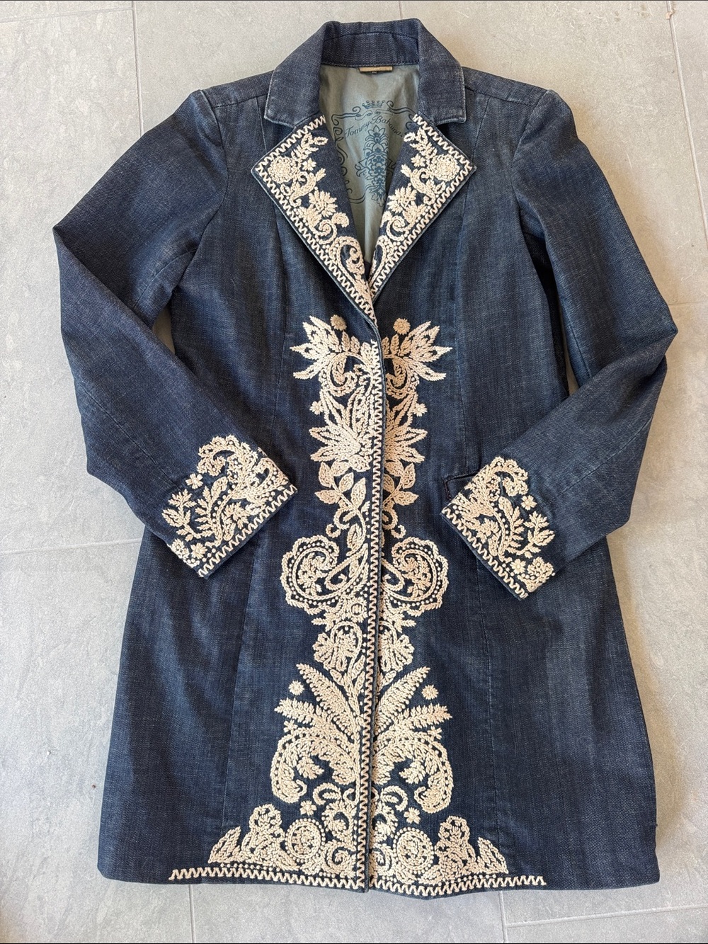 Tommy Bahama Navy Denim Coat with Cream Embroidery SZ 2